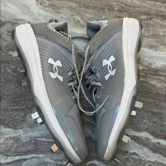 NEW Under Armour Men Yard Low MT Charged Baseball Cleats Gray W Metal Spikes 14 - Picture 7 of 11